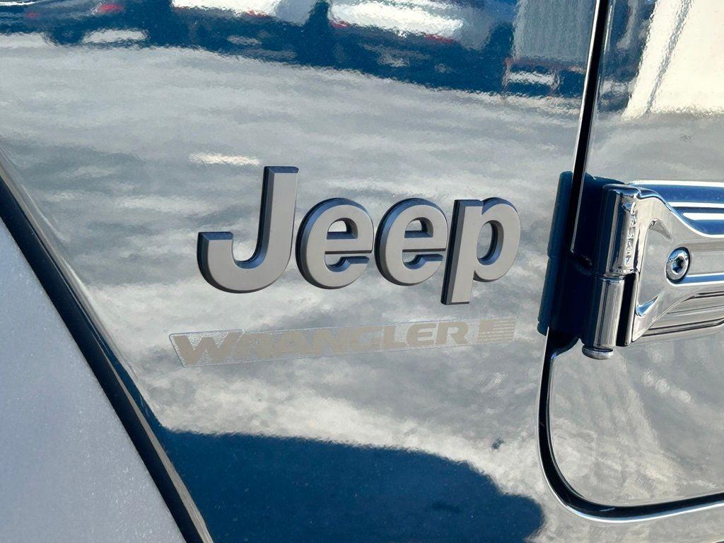 new 2025 Jeep Wrangler car, priced at $42,169