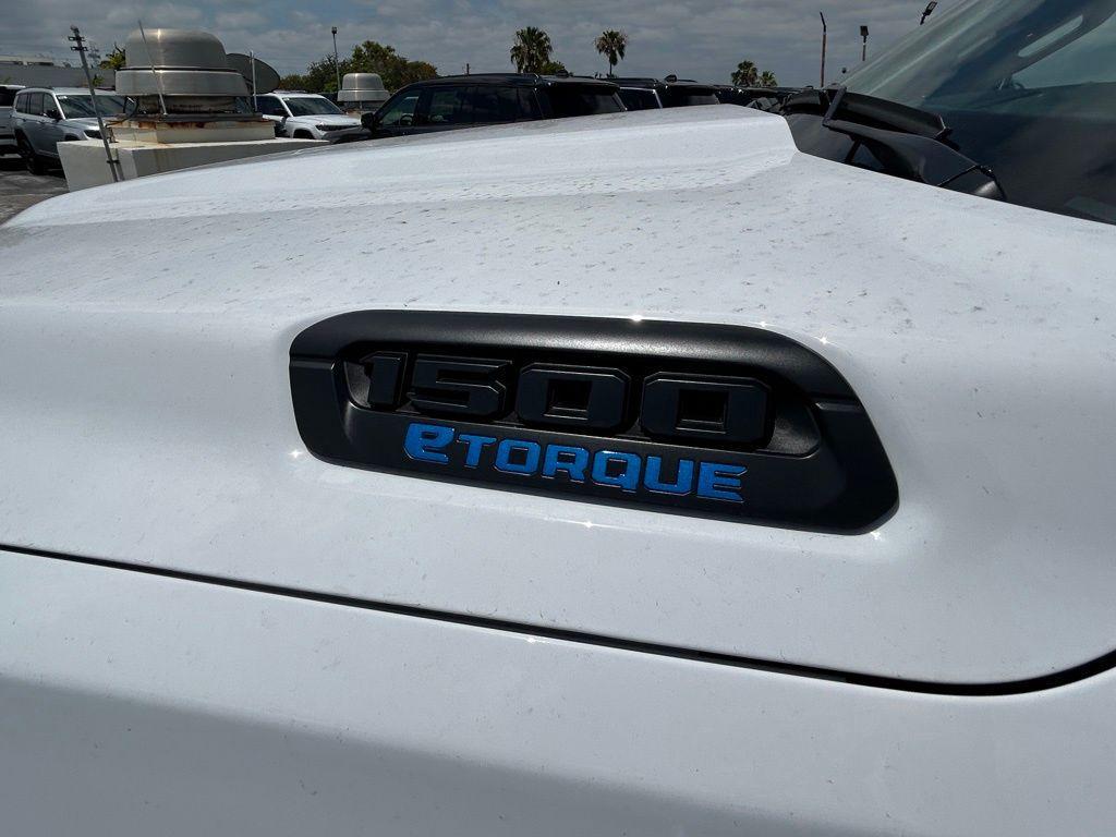 new 2025 Ram 1500 car, priced at $34,092