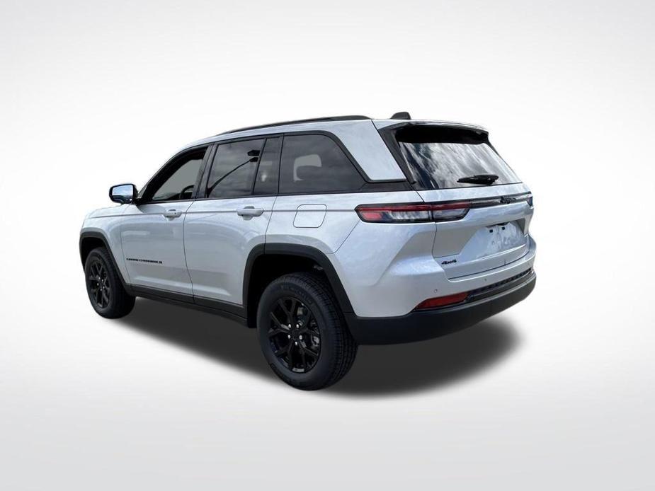 new 2024 Jeep Grand Cherokee car, priced at $35,684