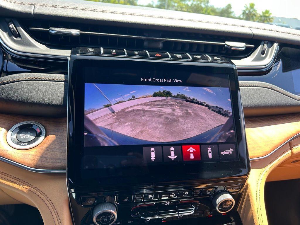 new 2025 Jeep Grand Cherokee L car, priced at $59,118