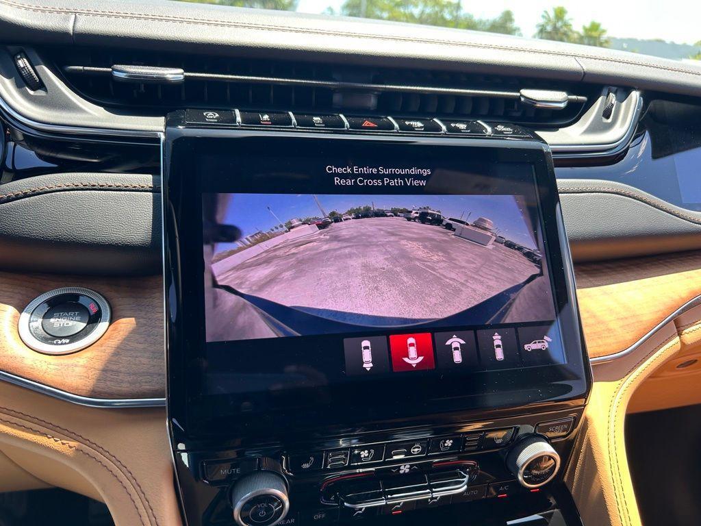 new 2025 Jeep Grand Cherokee L car, priced at $59,118