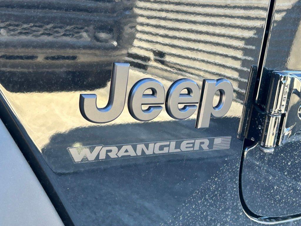 new 2025 Jeep Wrangler car, priced at $50,545