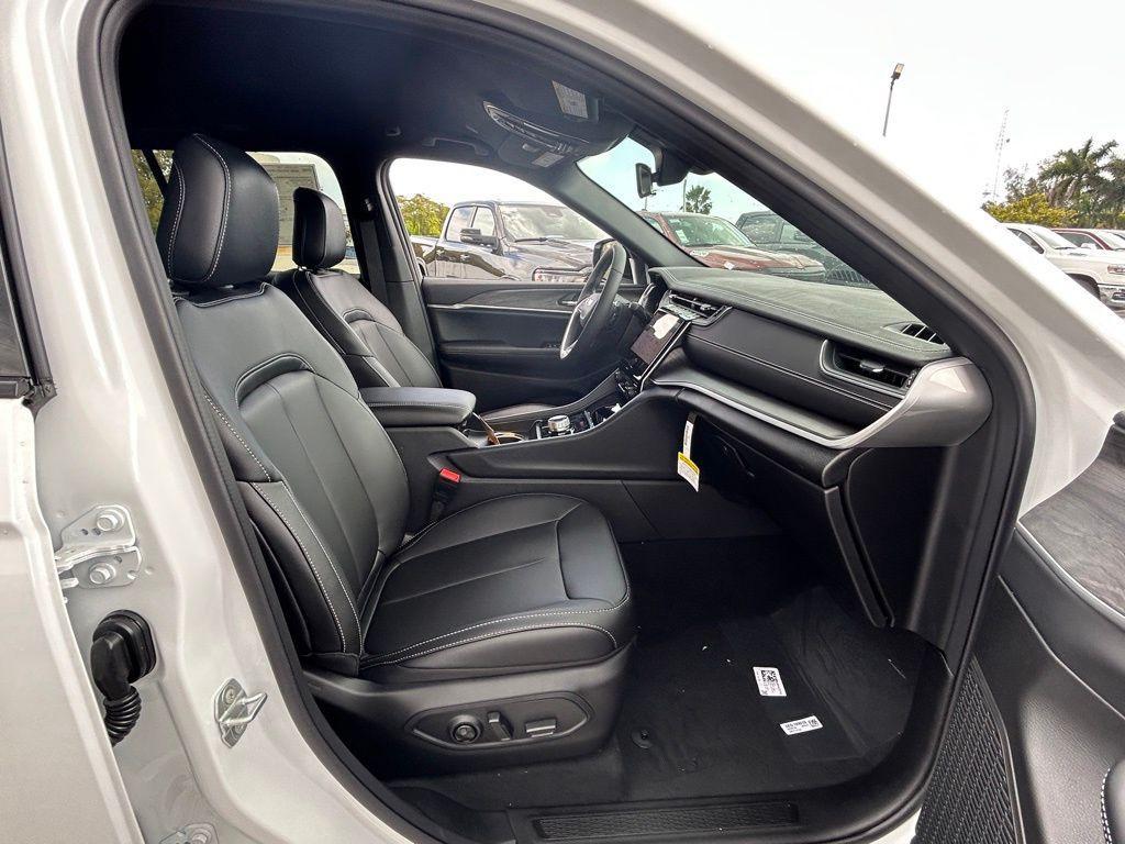 new 2025 Jeep Grand Cherokee L car, priced at $36,767