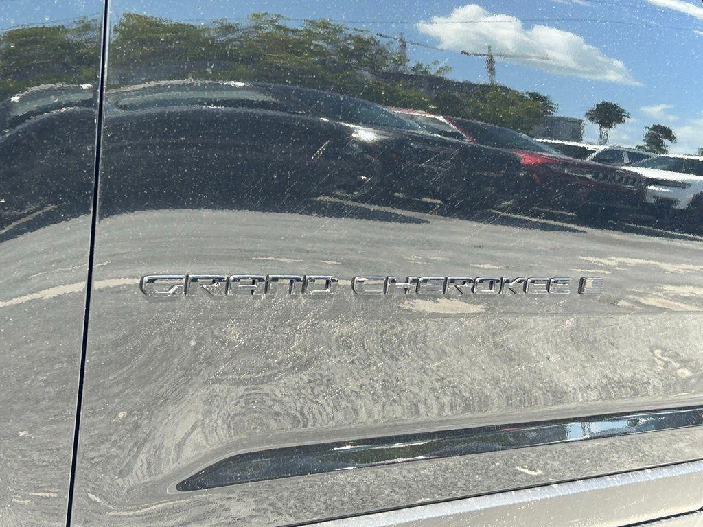 new 2025 Jeep Grand Cherokee L car, priced at $39,456