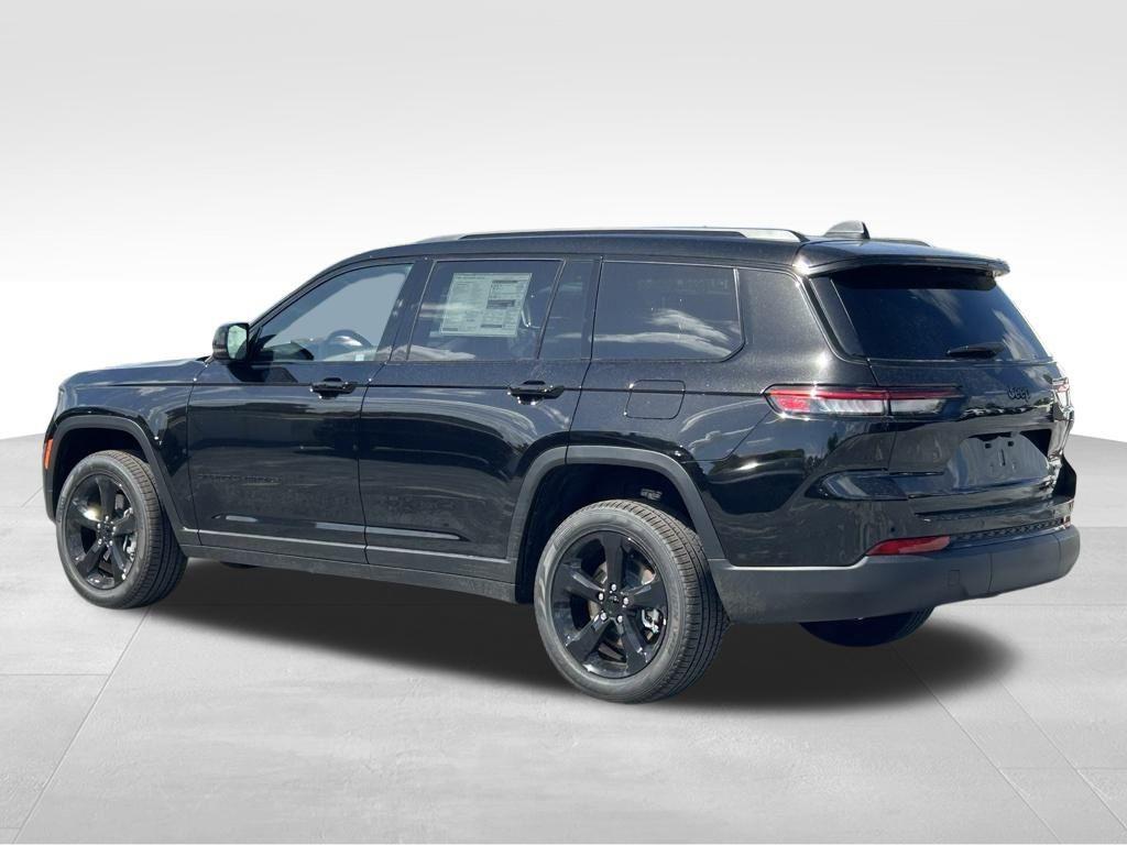 new 2025 Jeep Grand Cherokee L car, priced at $39,456