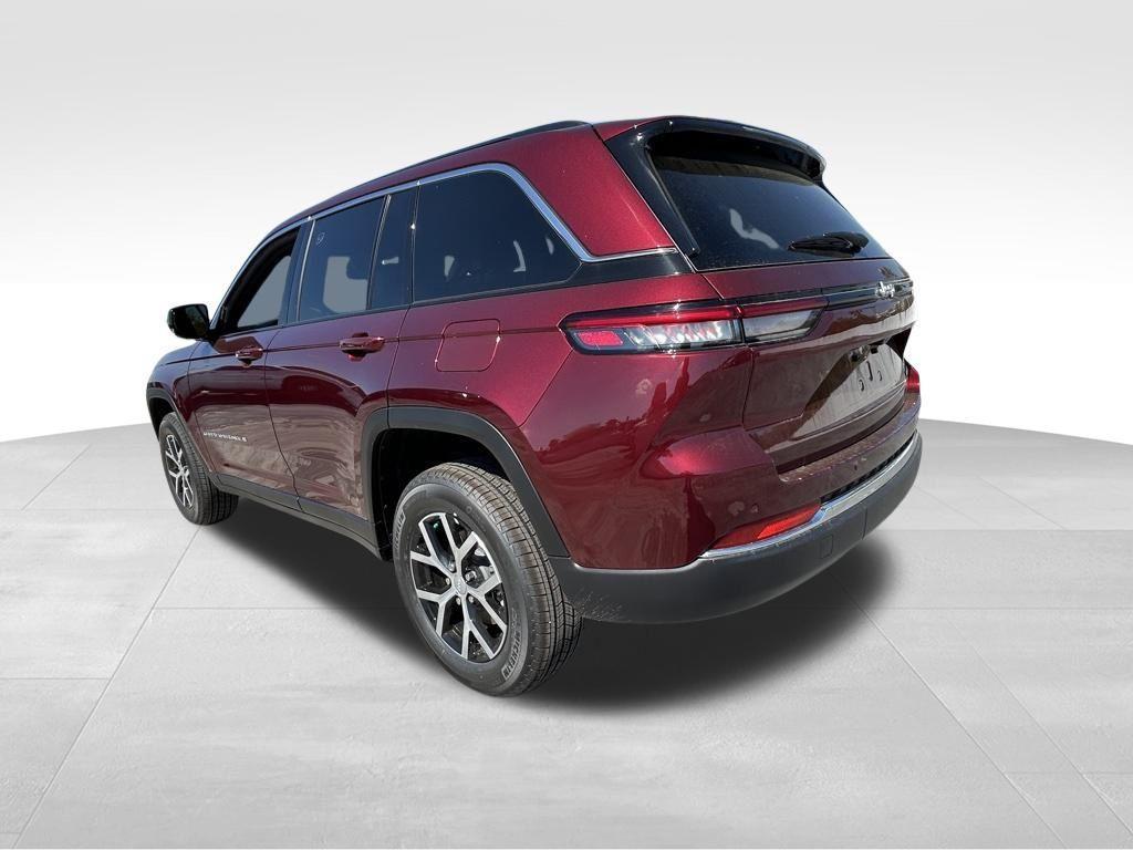 new 2025 Jeep Grand Cherokee car, priced at $34,955