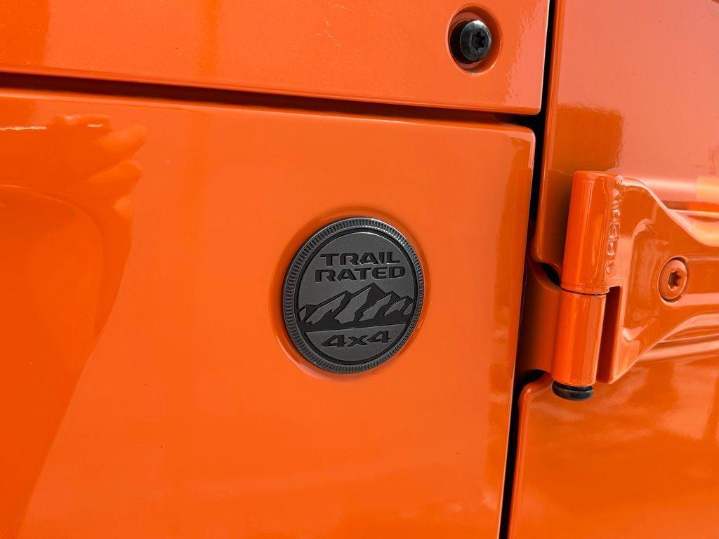 new 2025 Jeep Gladiator car, priced at $45,103