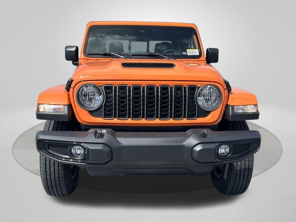 new 2025 Jeep Gladiator car, priced at $45,103