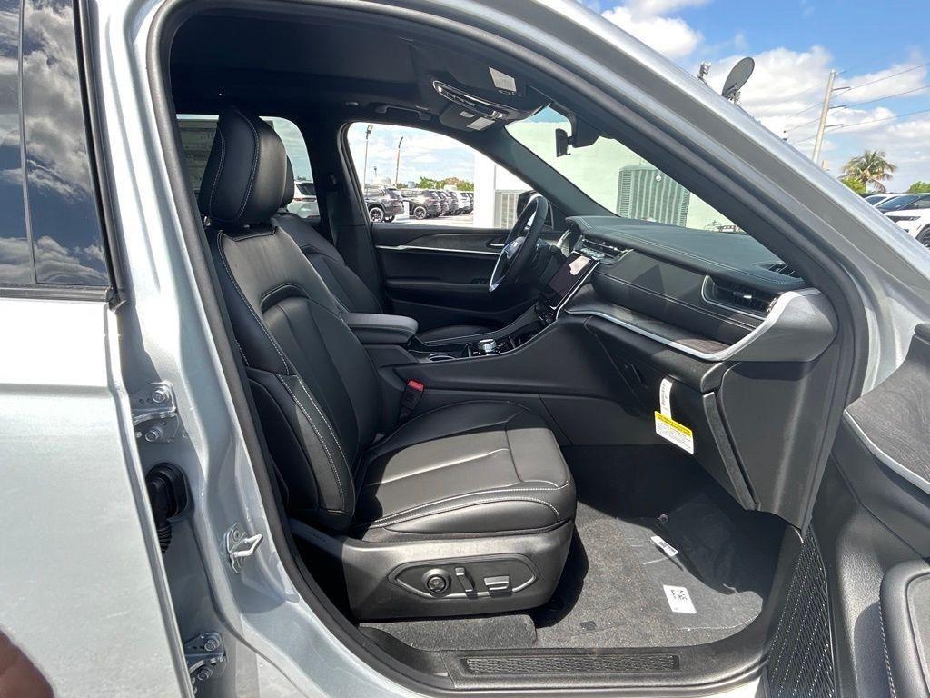 new 2025 Jeep Grand Cherokee L car, priced at $40,478