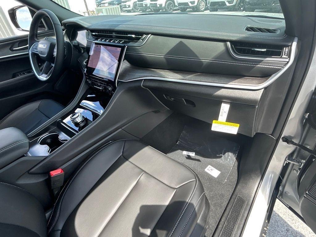 new 2025 Jeep Grand Cherokee L car, priced at $40,478