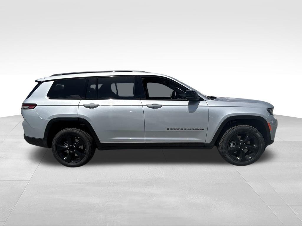 new 2025 Jeep Grand Cherokee L car, priced at $41,478