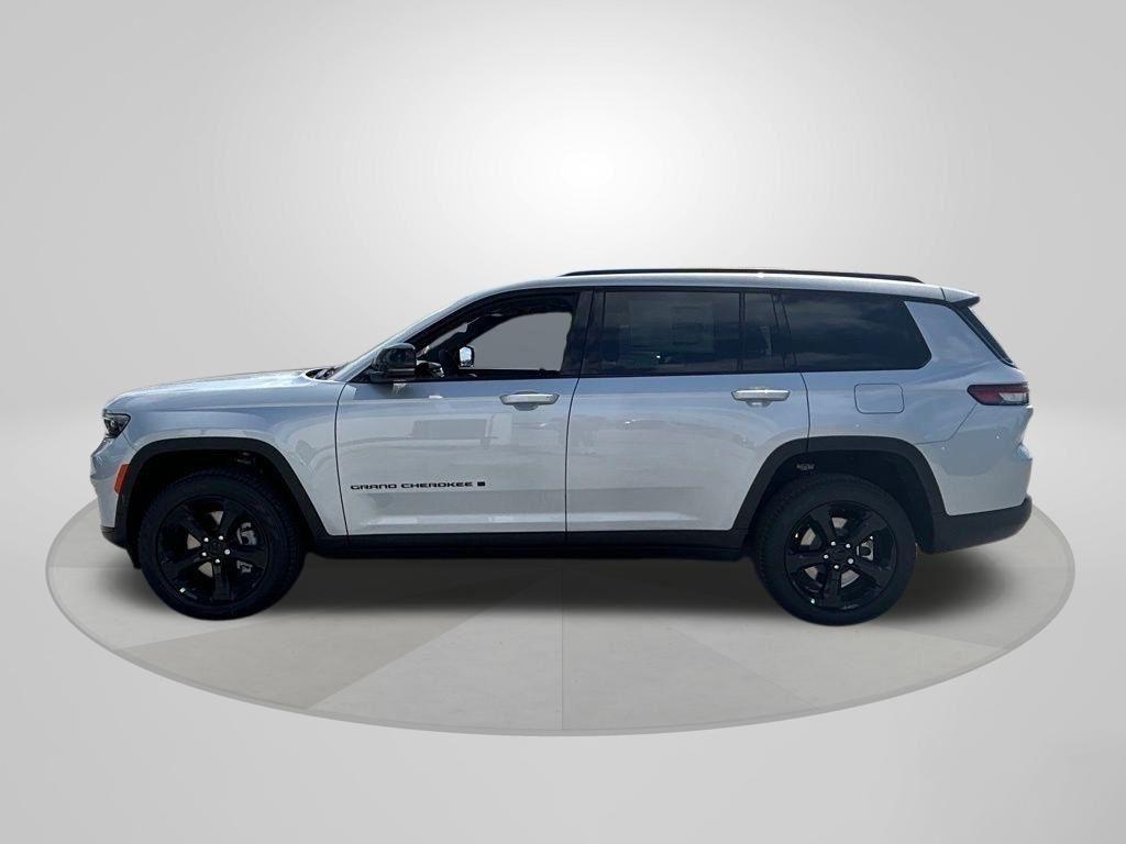 new 2025 Jeep Grand Cherokee L car, priced at $40,478