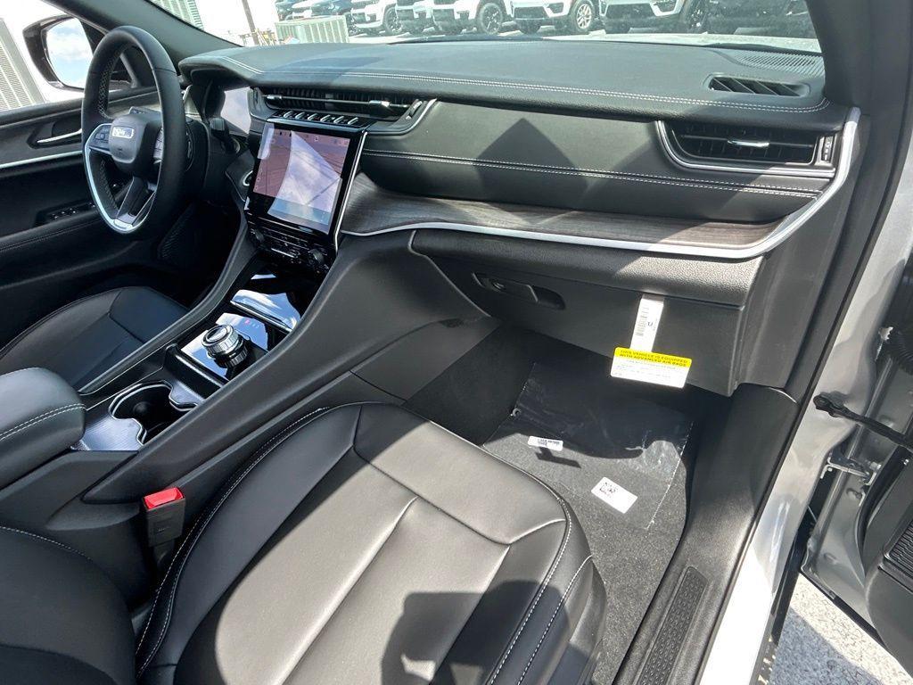 new 2025 Jeep Grand Cherokee L car, priced at $41,478