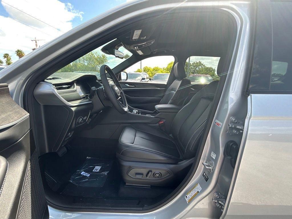 new 2025 Jeep Grand Cherokee L car, priced at $40,478