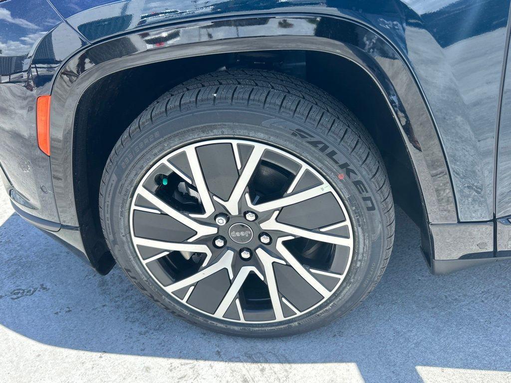 new 2025 Jeep Wagoneer S car, priced at $41,321