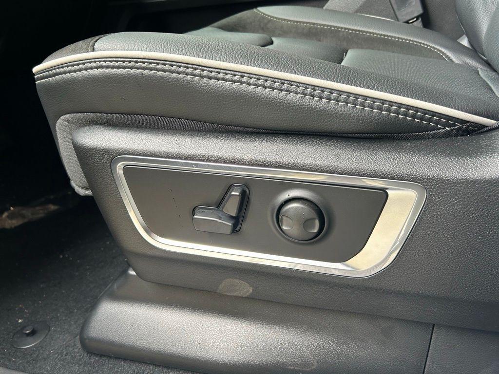 new 2025 Ram 1500 car, priced at $64,728