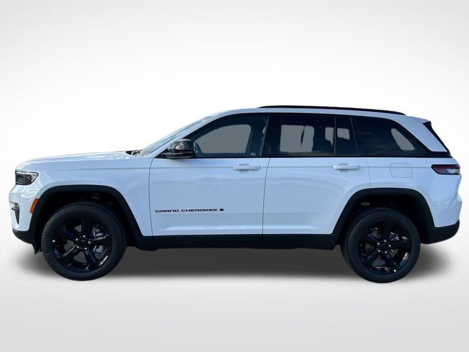 new 2024 Jeep Grand Cherokee car, priced at $38,420