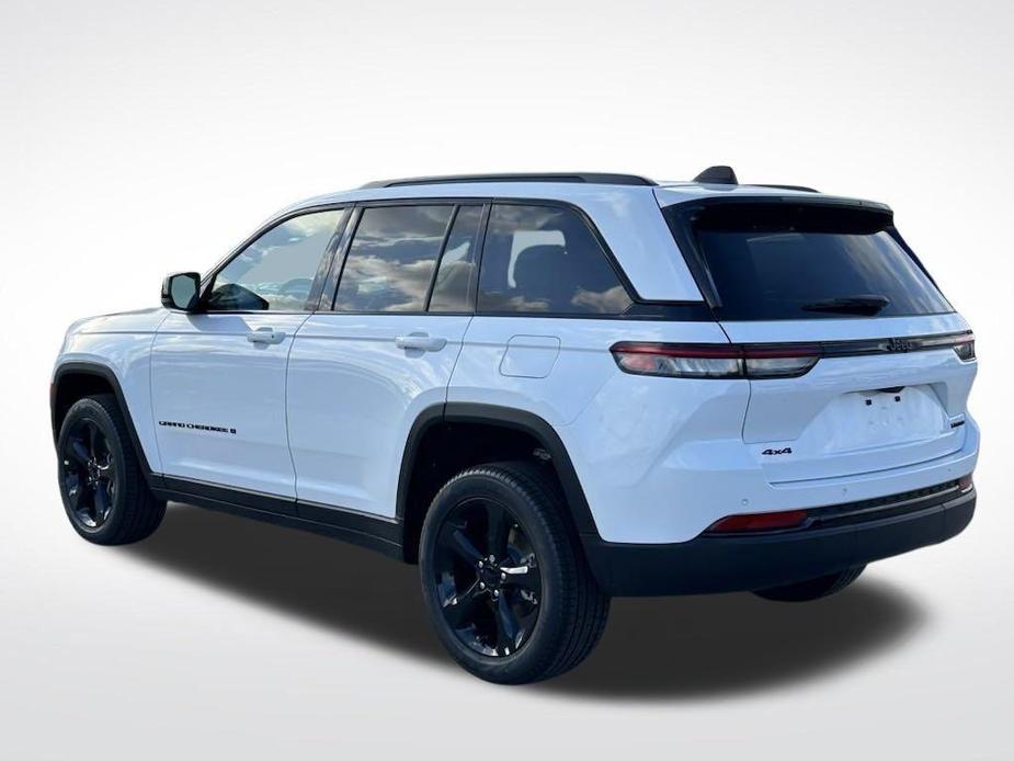 new 2024 Jeep Grand Cherokee car, priced at $38,420