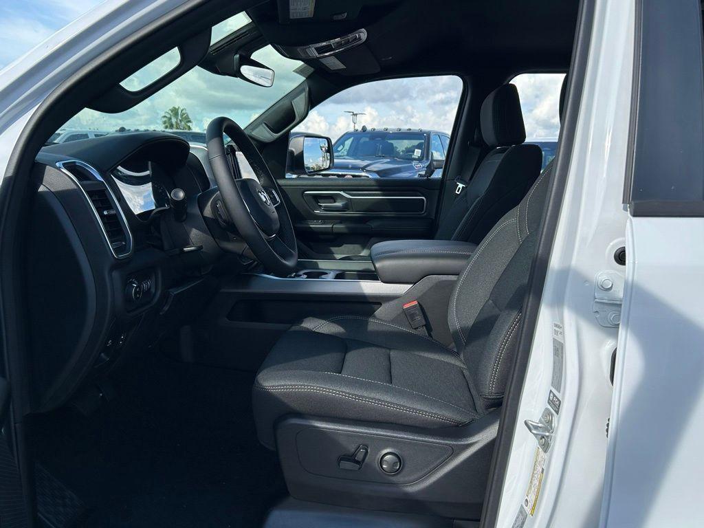new 2025 Ram 1500 car, priced at $47,560