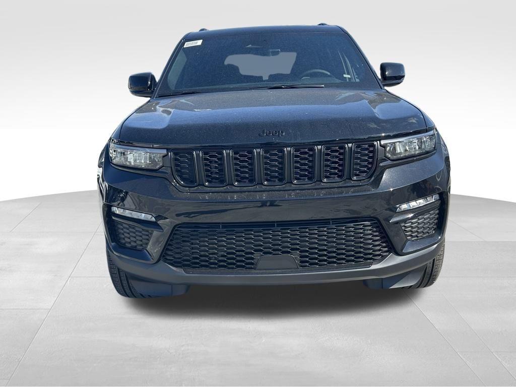 new 2025 Jeep Grand Cherokee car, priced at $38,420