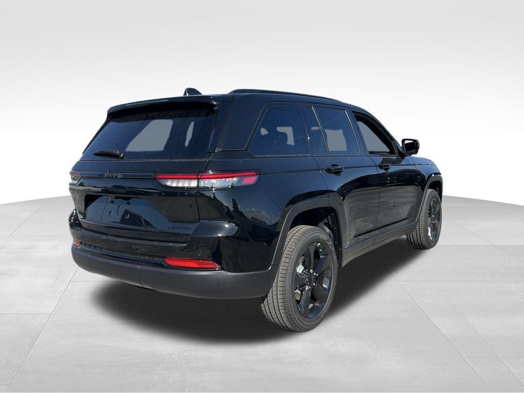 new 2025 Jeep Grand Cherokee car, priced at $38,420