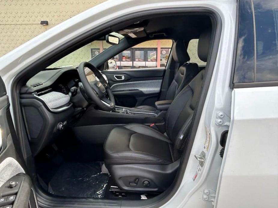 new 2024 Jeep Compass car, priced at $28,594