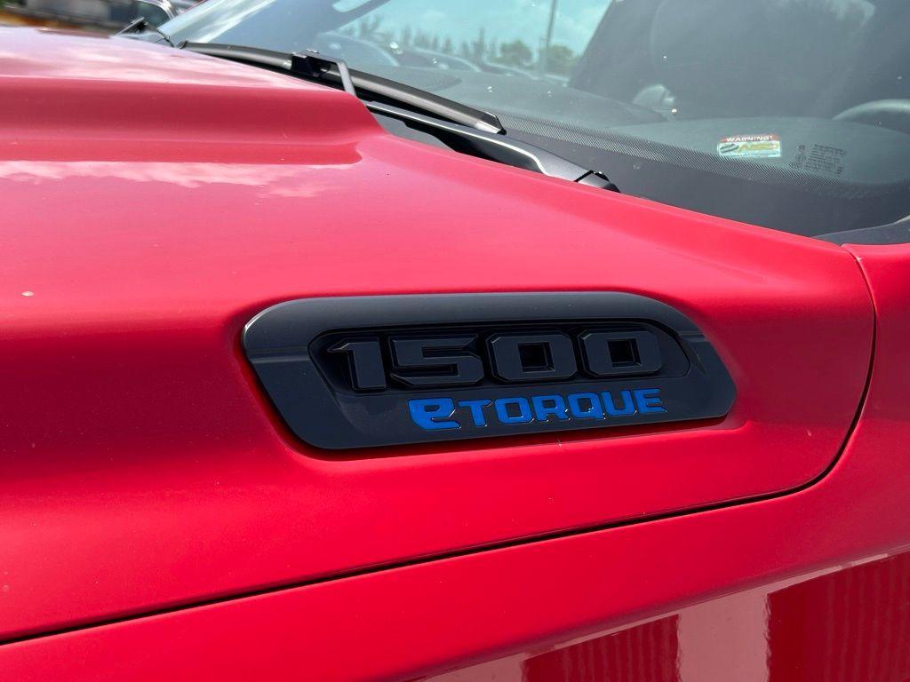 new 2025 Ram 1500 car, priced at $33,976