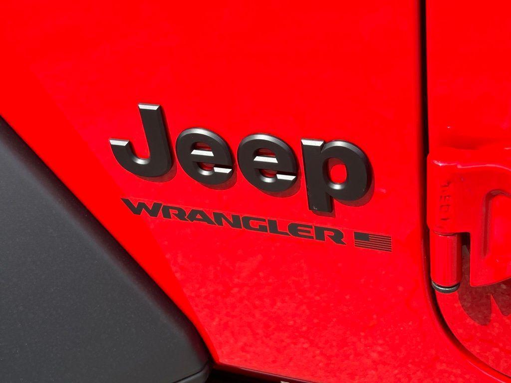 new 2025 Jeep Wrangler car, priced at $49,453