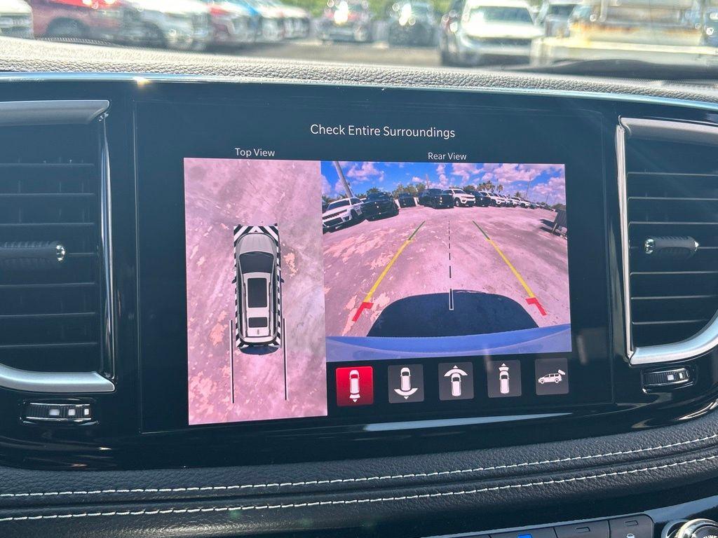 new 2025 Chrysler Pacifica car, priced at $42,425
