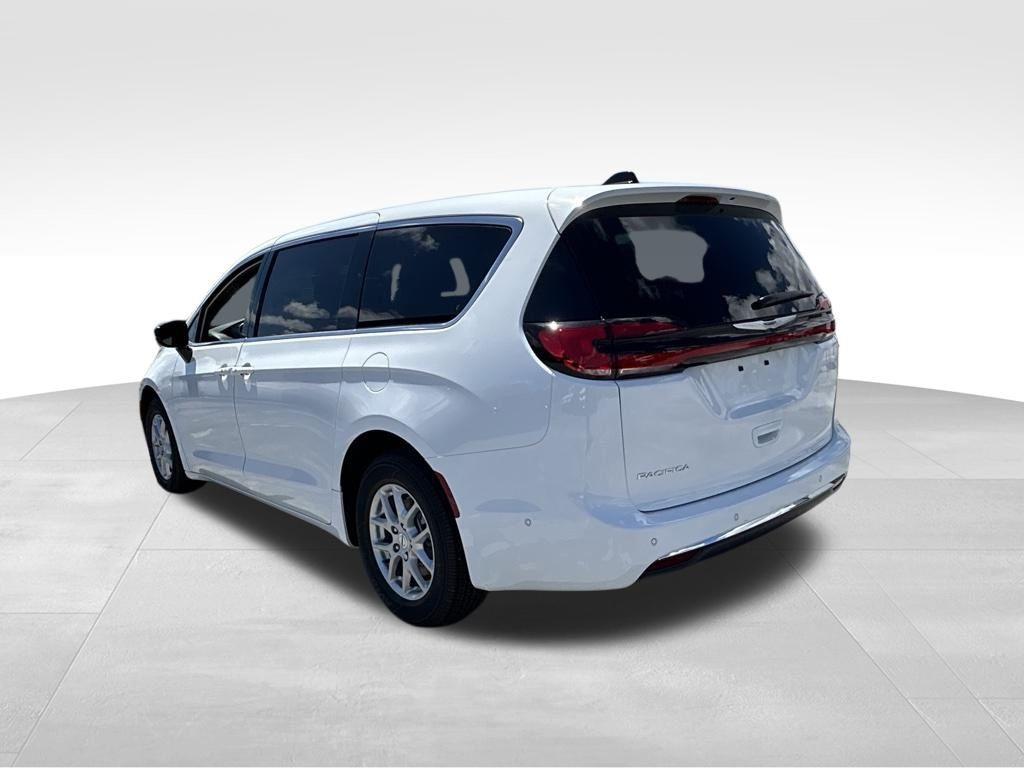 new 2025 Chrysler Pacifica car, priced at $42,425