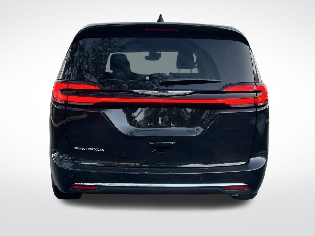 new 2025 Chrysler Pacifica car, priced at $42,425