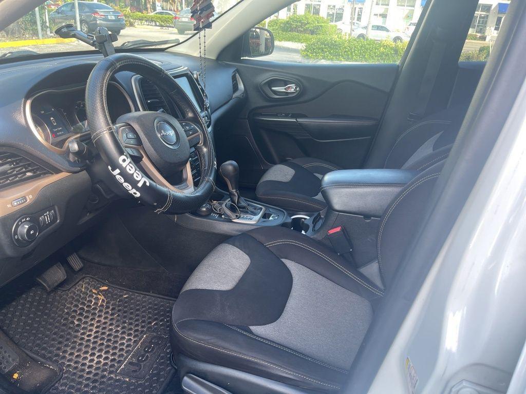 used 2014 Jeep Cherokee car, priced at $8,000