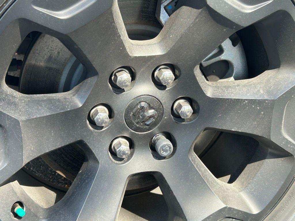 new 2025 Ram 1500 car, priced at $42,977