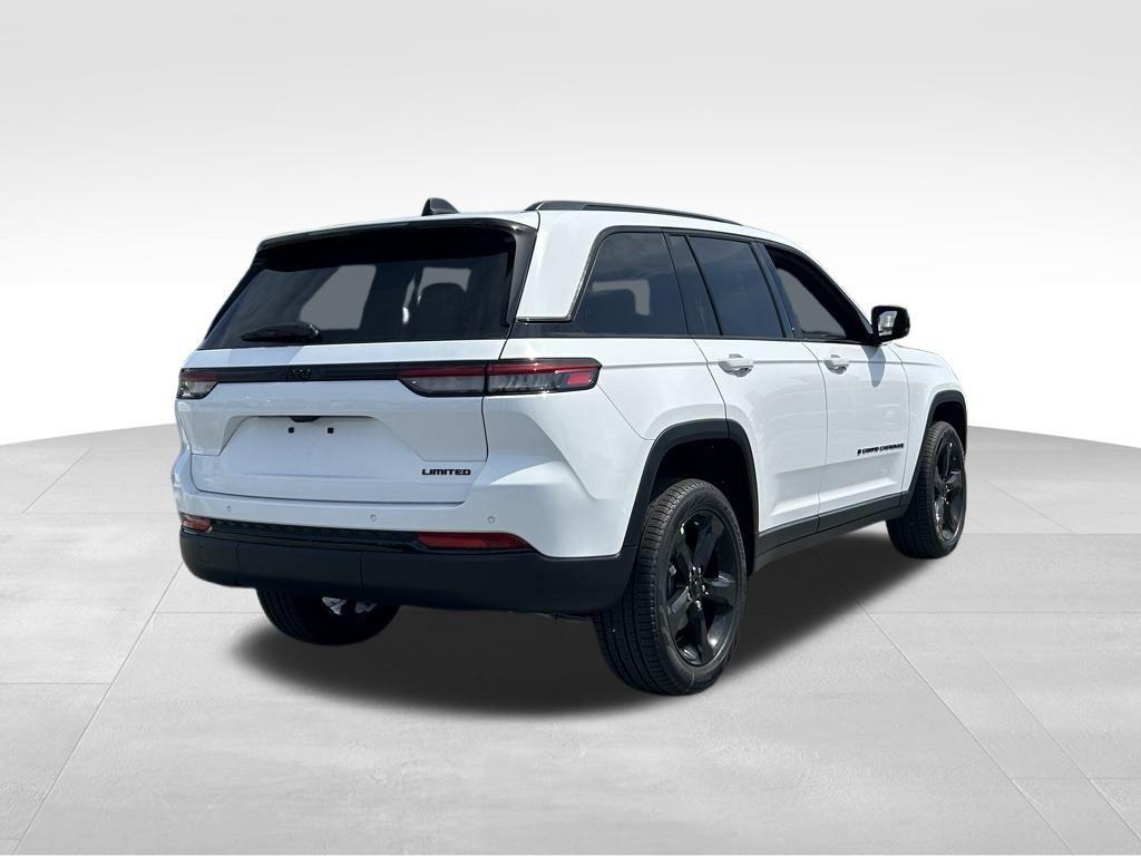 new 2024 Jeep Grand Cherokee car, priced at $36,460