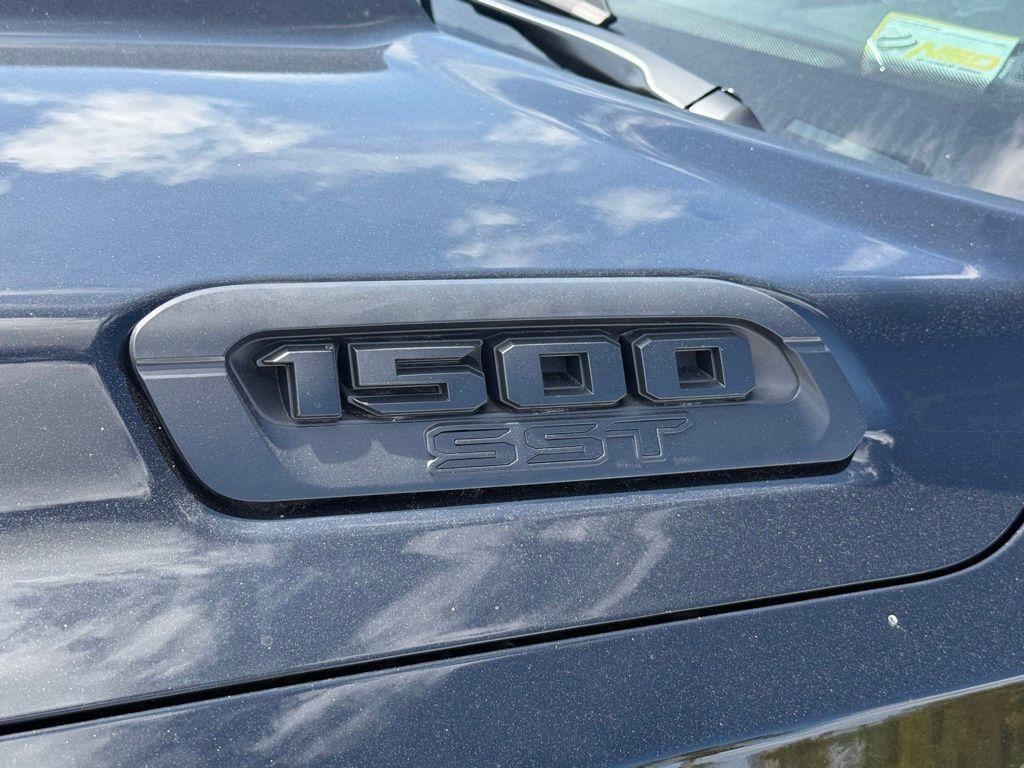 new 2025 Ram 1500 car, priced at $46,304