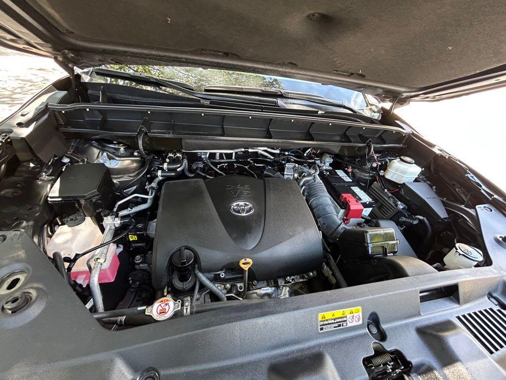 used 2022 Toyota Highlander car, priced at $26,576