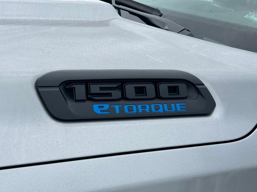 new 2025 Ram 1500 car, priced at $39,015