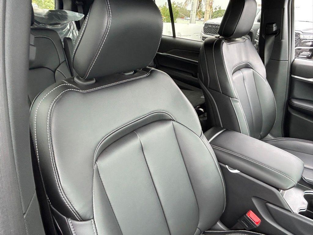new 2025 Jeep Grand Cherokee L car, priced at $40,134