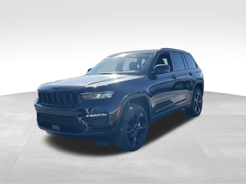 new 2025 Jeep Grand Cherokee car, priced at $37,326