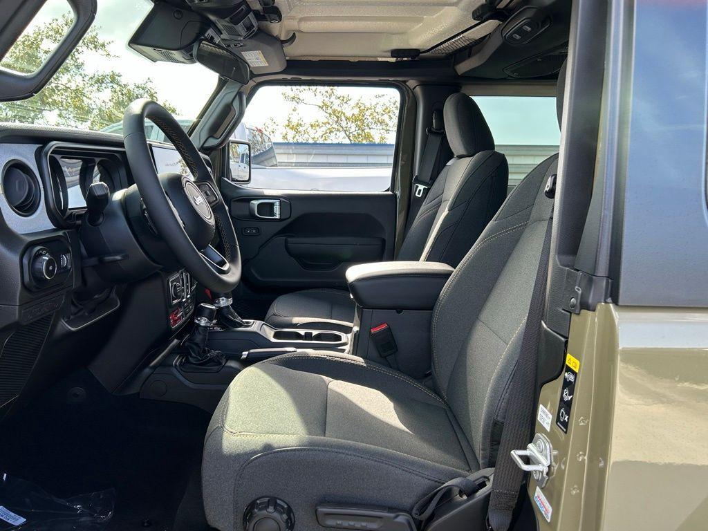 new 2025 Jeep Wrangler car, priced at $37,525