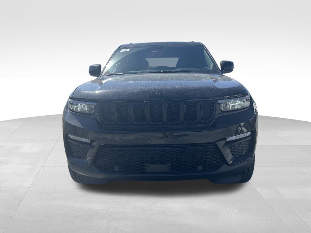 new 2025 Jeep Grand Cherokee car, priced at $44,500