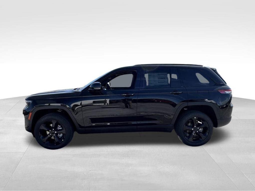 new 2025 Jeep Grand Cherokee car, priced at $44,500