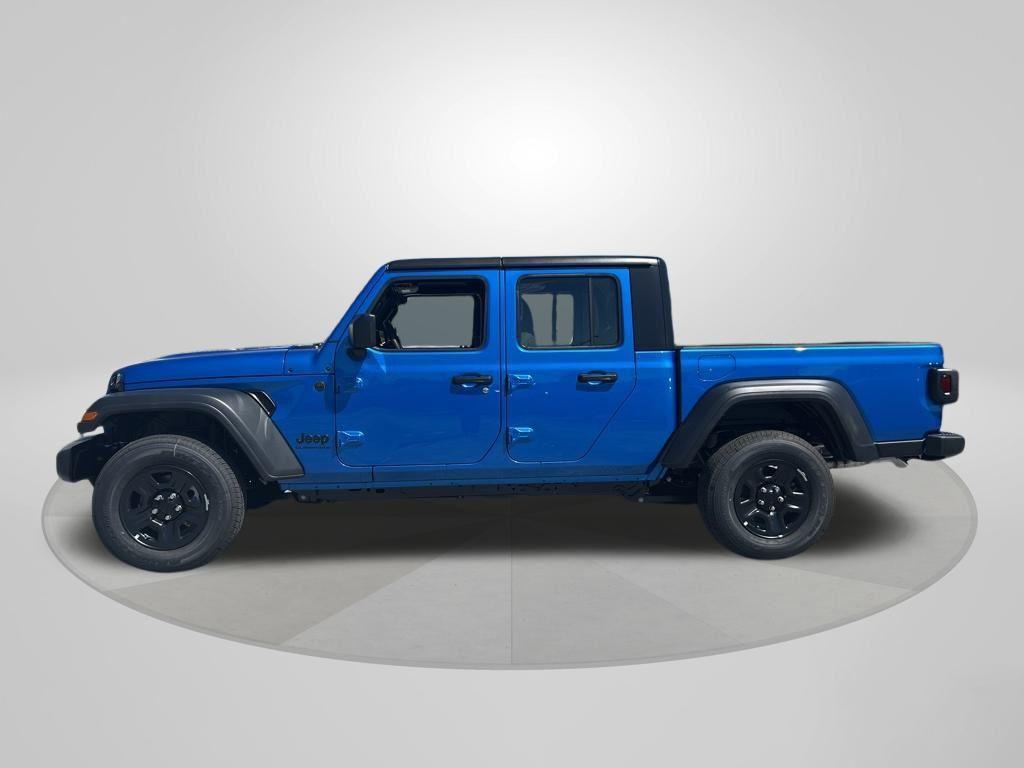 new 2025 Jeep Gladiator car, priced at $40,677