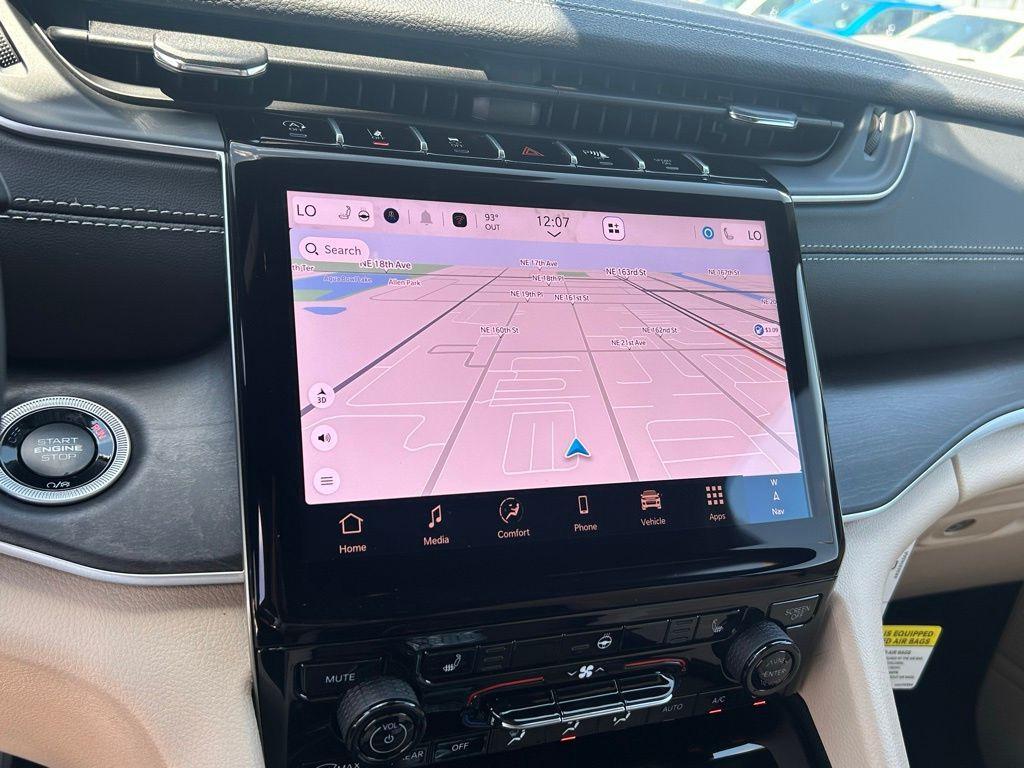 new 2025 Jeep Grand Cherokee car, priced at $32,381