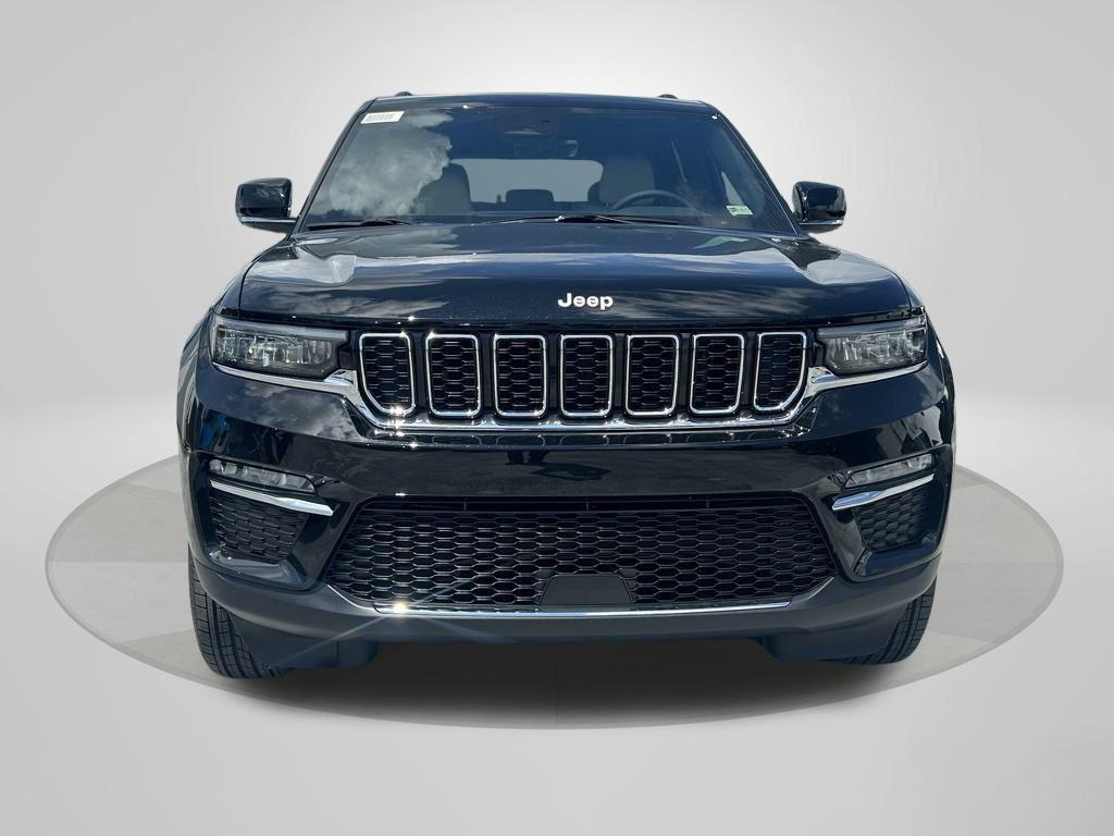 new 2025 Jeep Grand Cherokee car, priced at $32,381