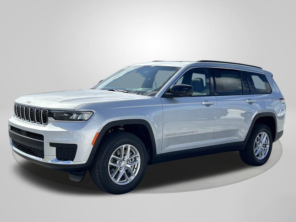new 2024 Jeep Grand Cherokee L car, priced at $42,925