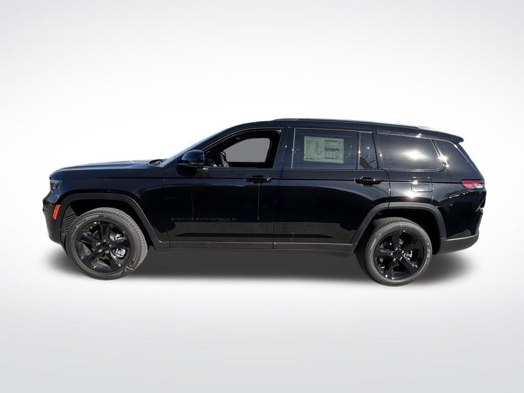 new 2025 Jeep Grand Cherokee L car, priced at $42,587