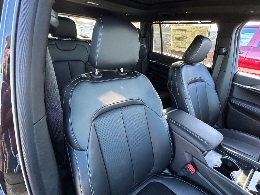 new 2025 Jeep Grand Cherokee L car, priced at $42,587