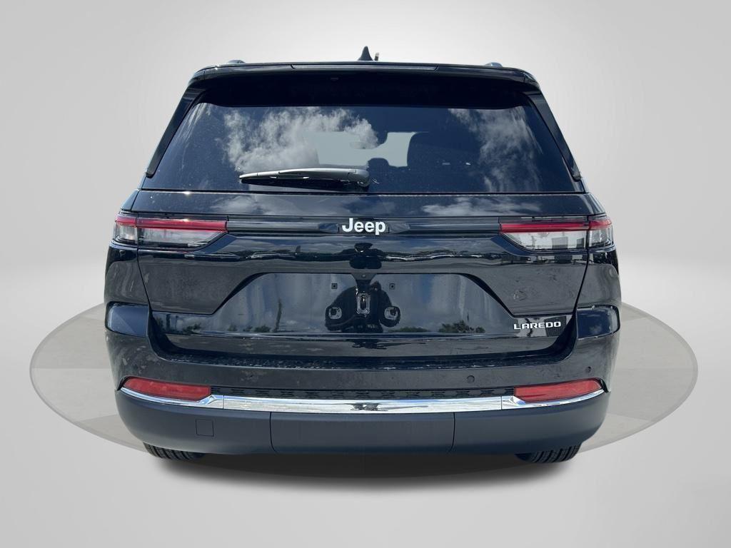 new 2025 Jeep Grand Cherokee car, priced at $32,756