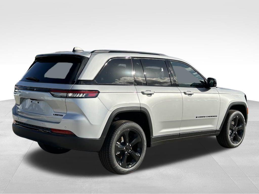 new 2024 Jeep Grand Cherokee car, priced at $36,996